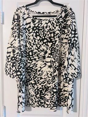 Black and White Patterned Top